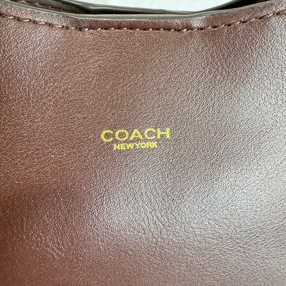 NWT! COACH Brooklyn 28 Shoulder Bag in Maple - Picture 4 of 16